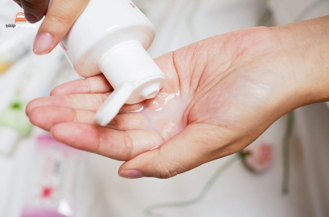 Chọn dung dịch vệ sinh phụ nữ có độ pH phù hợp